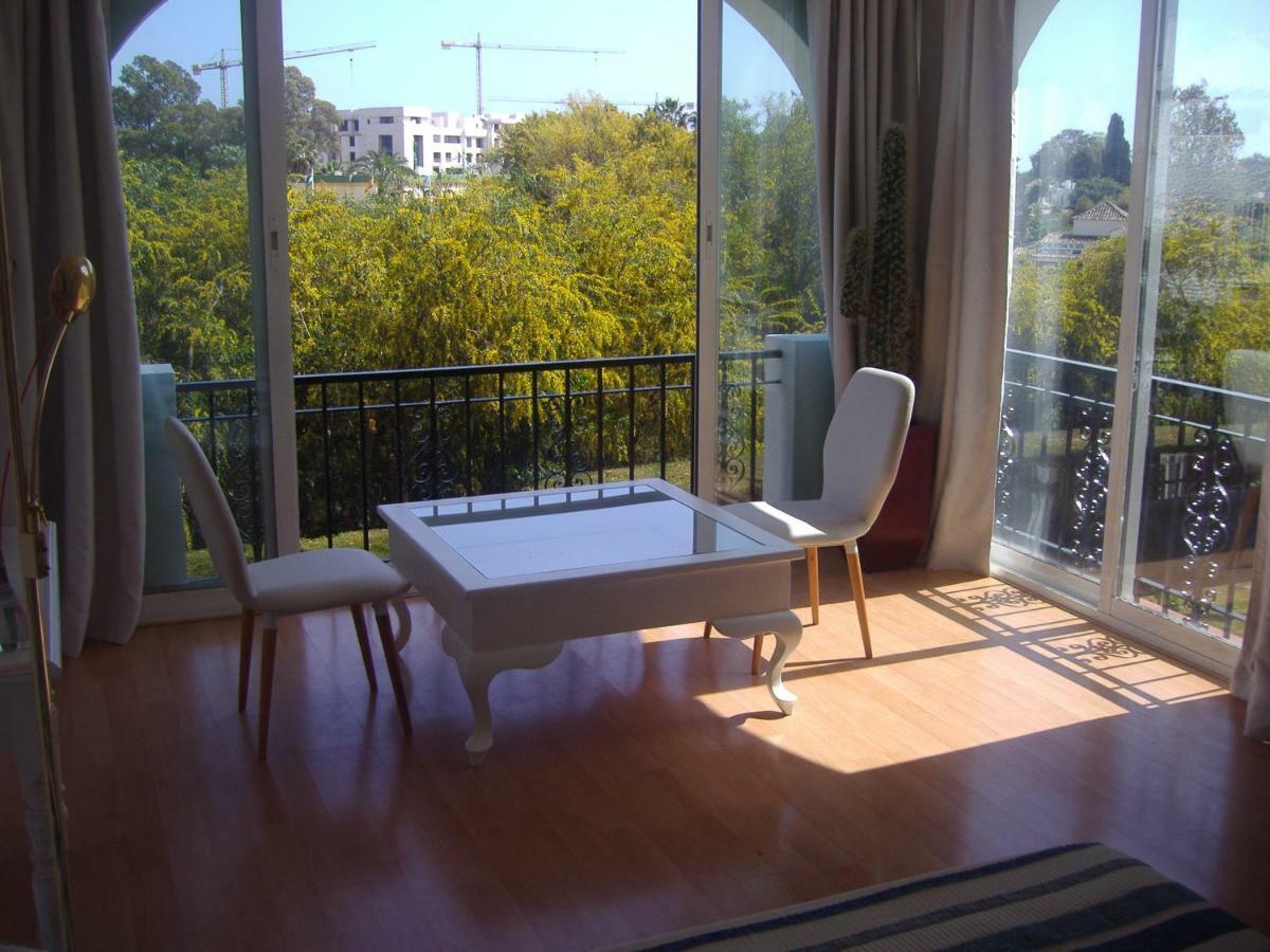 Apartamento Amueblado Estepona-Marbella Un Dormitorio, 2 Camas, Sofa Cama Salon, A 1 Km Playa, Cortas Temporadas. Luaran gambar