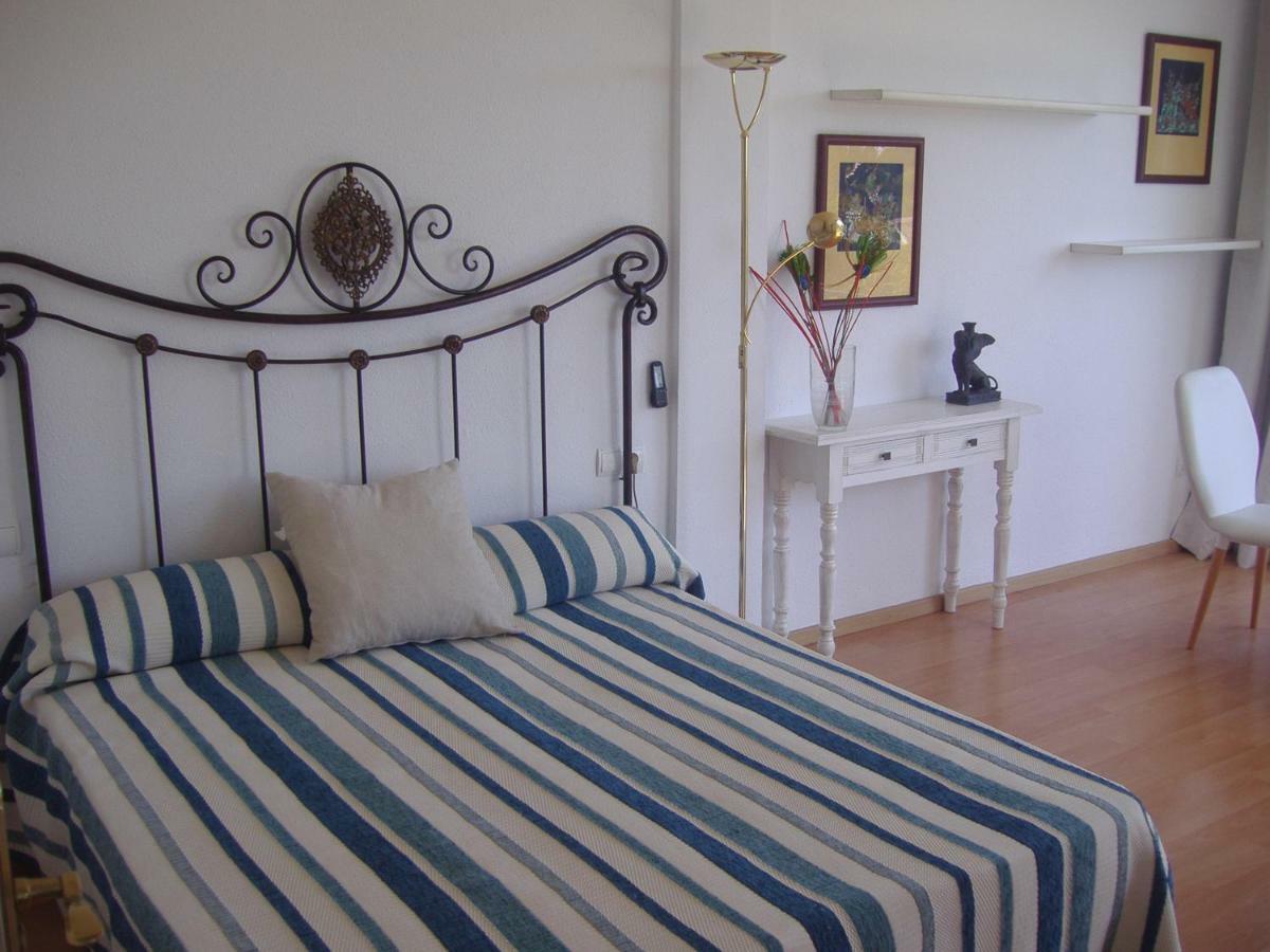 Apartamento Amueblado Estepona-Marbella Un Dormitorio, 2 Camas, Sofa Cama Salon, A 1 Km Playa, Cortas Temporadas. Luaran gambar