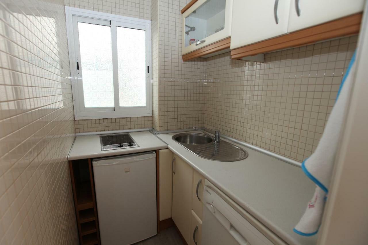 Apartamento Amueblado Estepona-Marbella Un Dormitorio, 2 Camas, Sofa Cama Salon, A 1 Km Playa, Cortas Temporadas. Luaran gambar